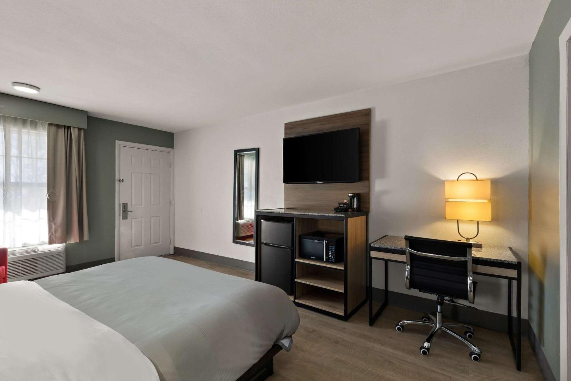 Quality Inn Monroe Exterior photo