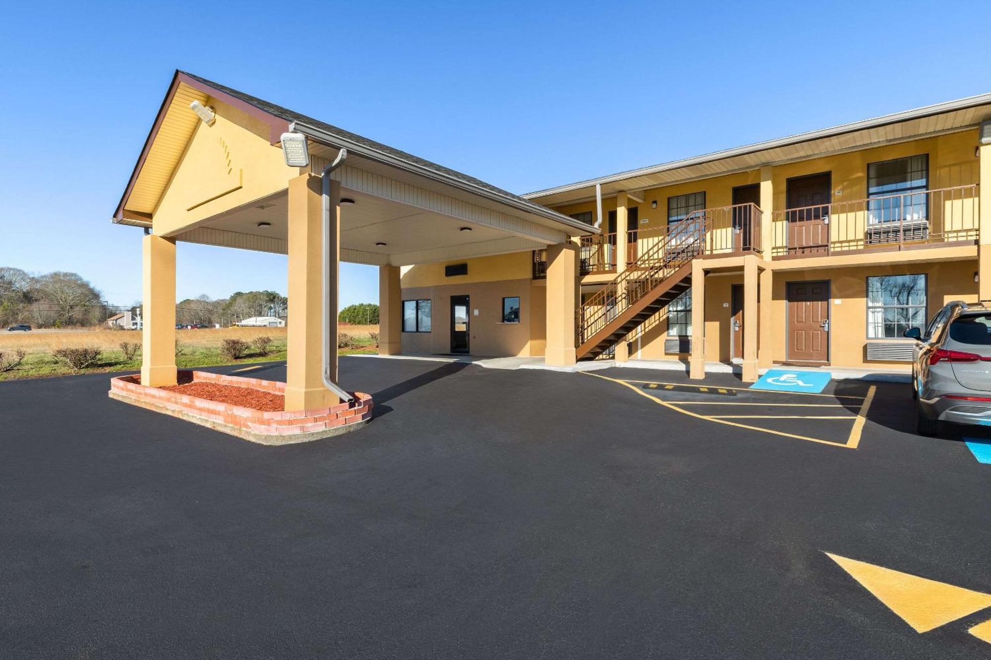 Quality Inn Monroe Exterior photo